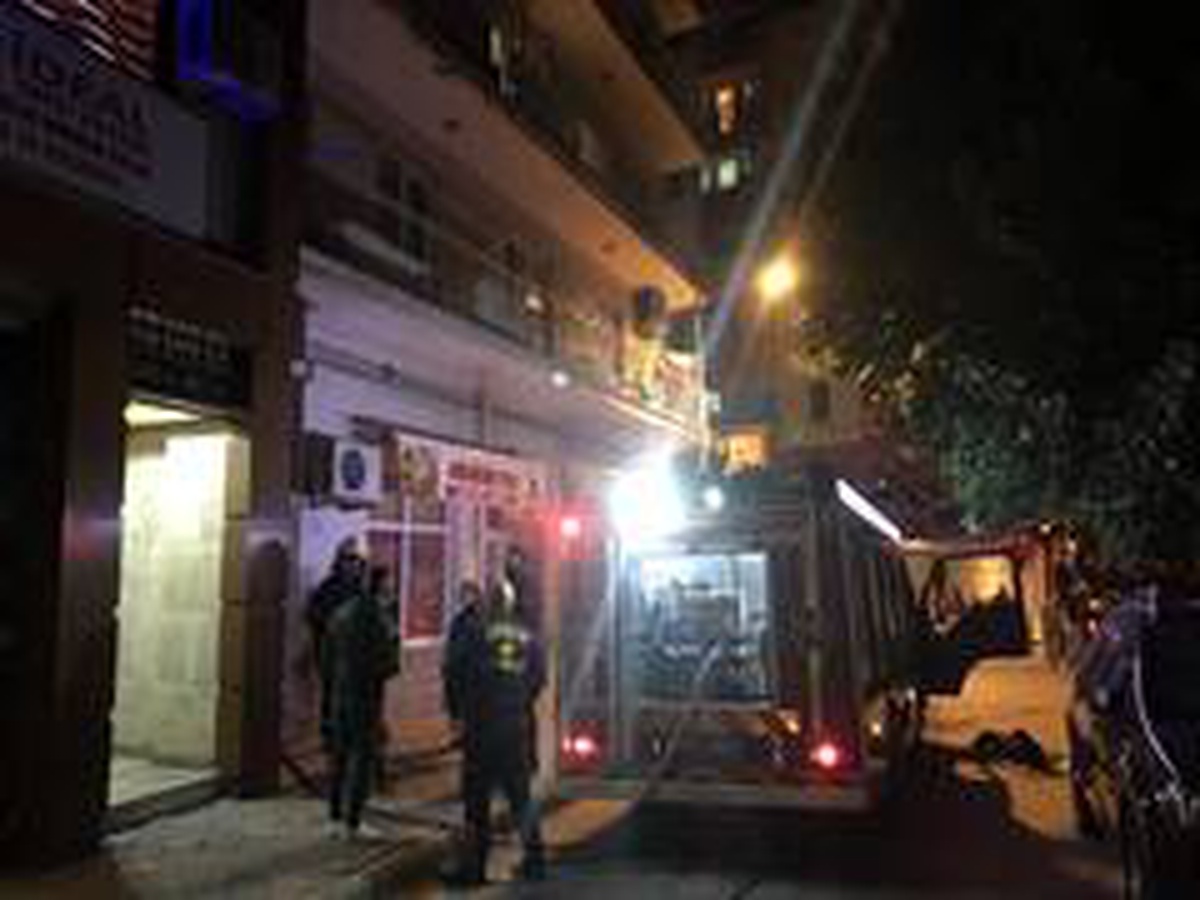 Çamaşır makinesi evi yakıyordu