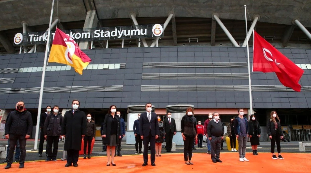 Galatasaray, Atatürk için anma töreni düzenledi