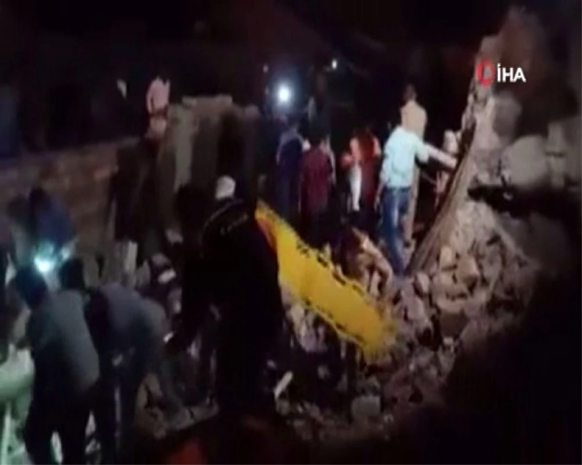 Hindistan\'da inşaat halindeki fabrikanın duvarı çöktü: 6 ölü, 10 yaralı