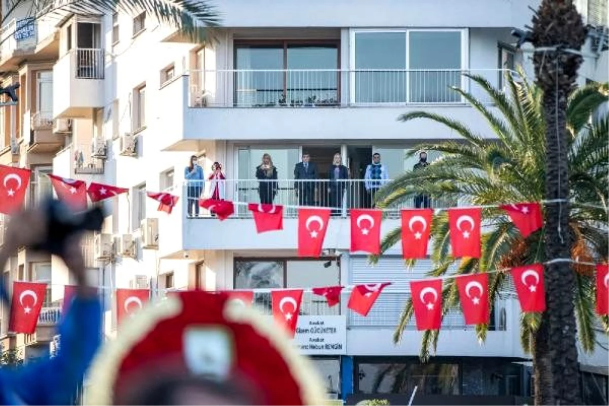 İzmir\'de Atatürk törenle anıldı (2)