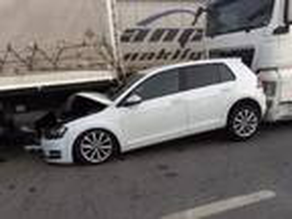 Konya\'da sis, 2 ayrı zincirleme kazaya neden oldu
