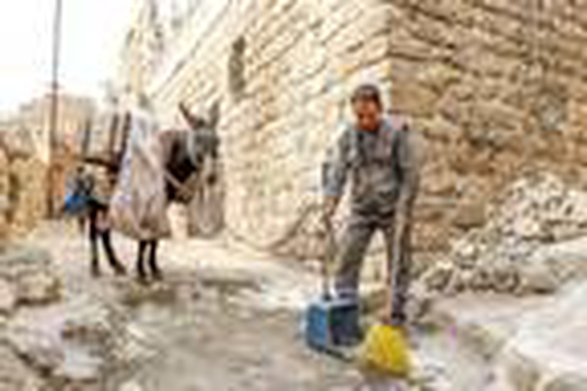 Mardin\'in bütün çöpü onların sırtında