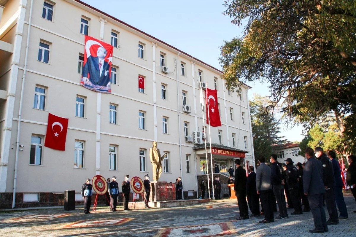 Yunak\'ta Atatürk ebediyete intikalinin 82\'ici yıldönümünde anıldı