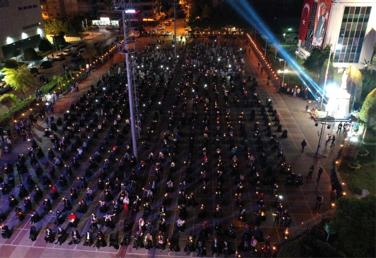 Atatürk sevgisi Antalya\'yı aydınlattı