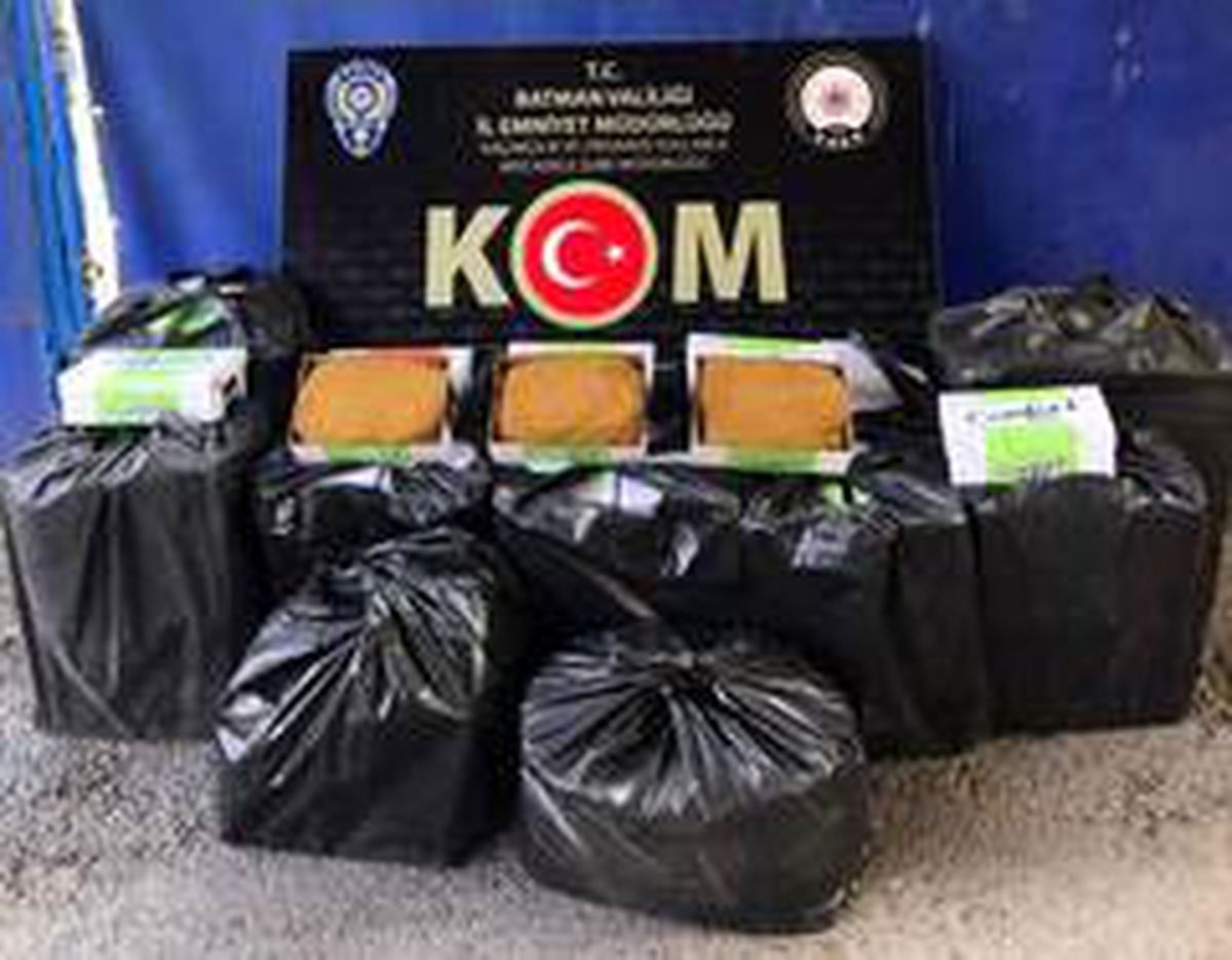 Batman\'da 145 kilo kıyılmış tütün ele geçirildi