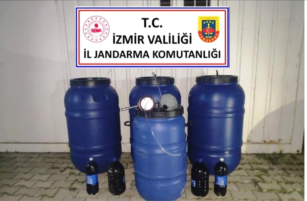 Son dakika haberi... İzmir\'de 900 litre kaçak şarap ele geçirildi