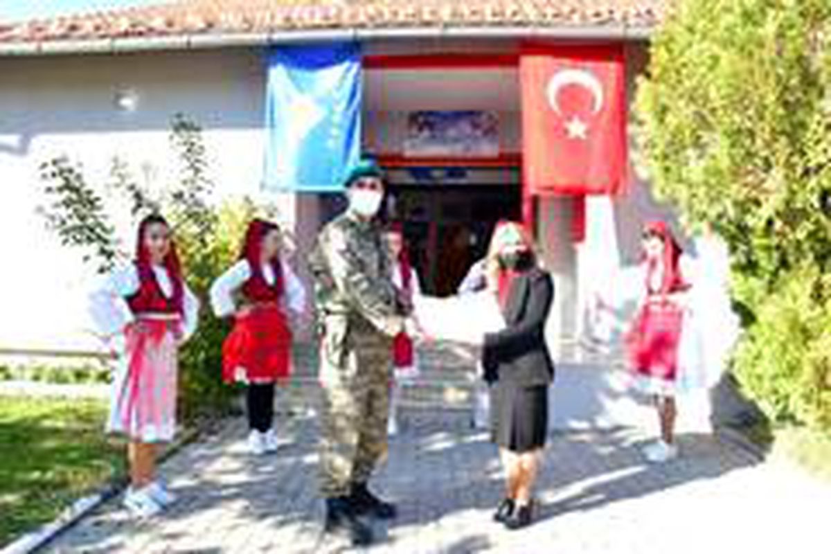 Son dakika haberi... Kosova\'da görev yapan Türk askerlerinden eğitime destek