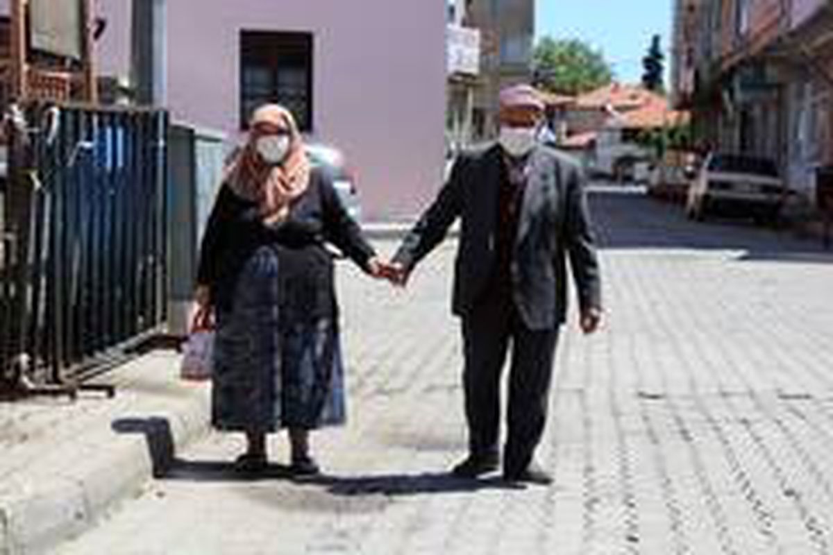 Manisa\'da da 65 yaş üstüne kısıtlama