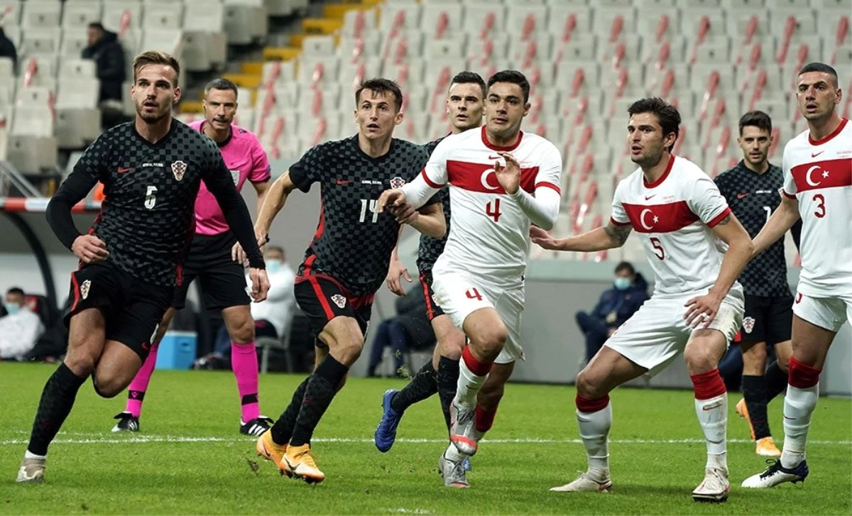 Şenol Güneş: "Bol gollü, keyifli bir hazırlık maçı oldu"