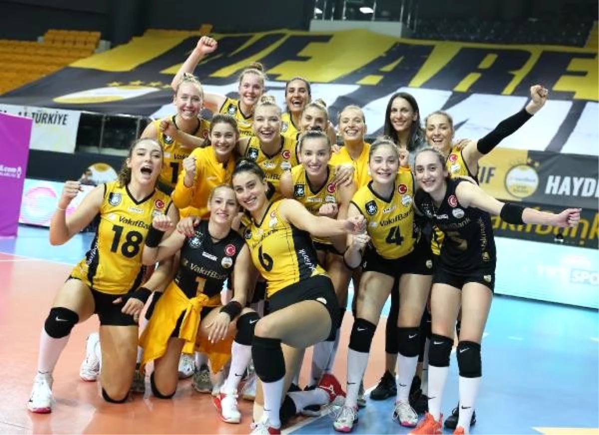 Son dakika haberleri! VakıfBank ligde 30 maçtır kazanıyor