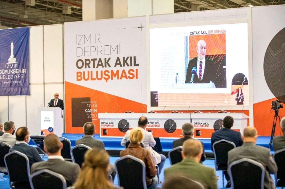 Başkan Tunç Soyer, İzmir Depremi Ortak Akıl Buluşmasında konuştu