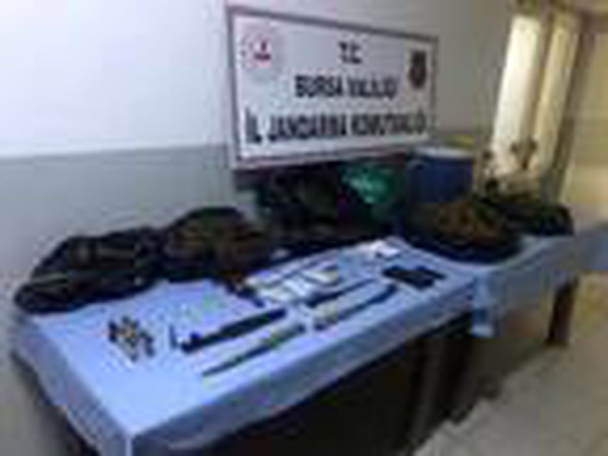 Son dakika haberi... Bursa\'da uyuşturucu operasyonu: 2 tutuklama
