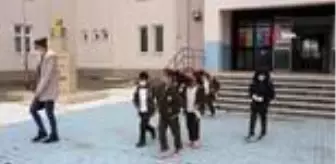 İlkokul öğrencileri toprakla tanıştı