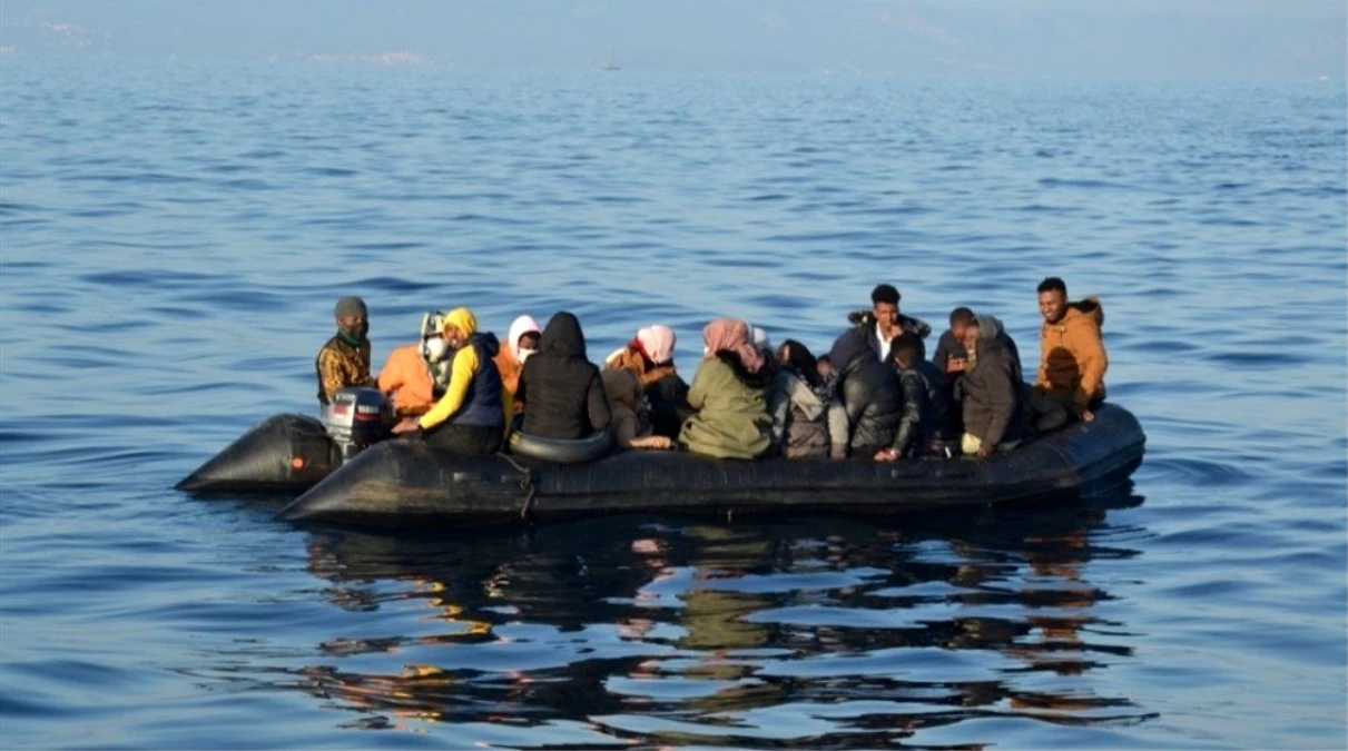 İzmir\'de 46 düzensiz göçmen kurtarıldı