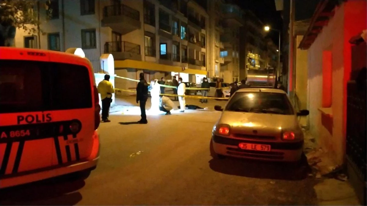 İzmir\'de eski koca dehşeti: eski eşini öldürdü, kayınvalidesini ve komşusunu yaralayıp intihar etti