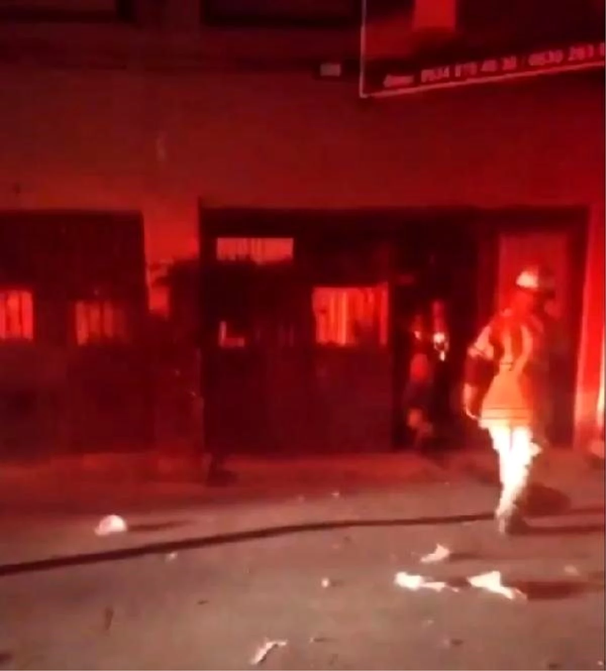 Son dakika haberi | İzmir\'de mobilya atölyesindeki yangın korkuttu
