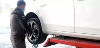 Lastikçilerde kış mesaisi başladı