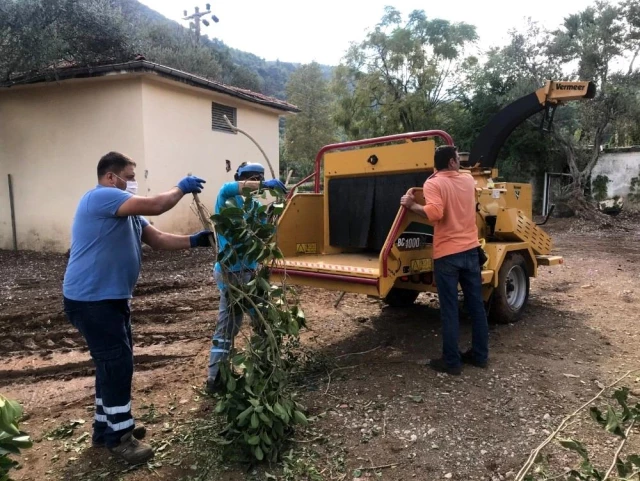 Marmaris'te bahçe atıkları doğaya kazandırılıyor