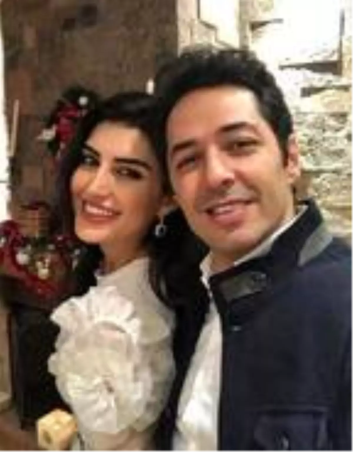 Oyuncu Mert Fırat baba oldu(Düzelterek yeniden)