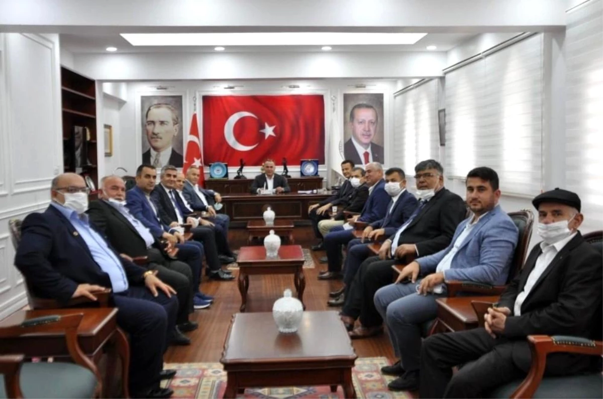 Kaş Belediye Başkanı Ulutaş, Şırnak\'ta ziyaretlerde bulundu