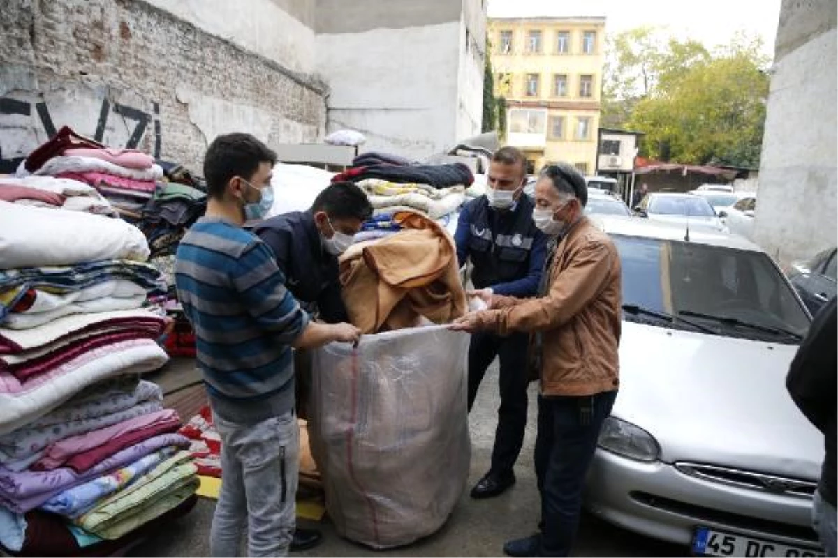 Depremzedelerin battaniyeleri işportadan toplandı