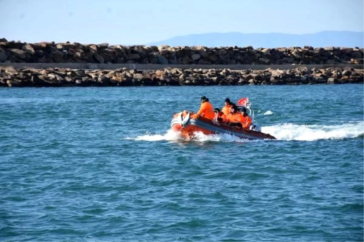 Enez\'de batan teknede kaybolan 1 kişinin cansız bedenine ulaşıldı