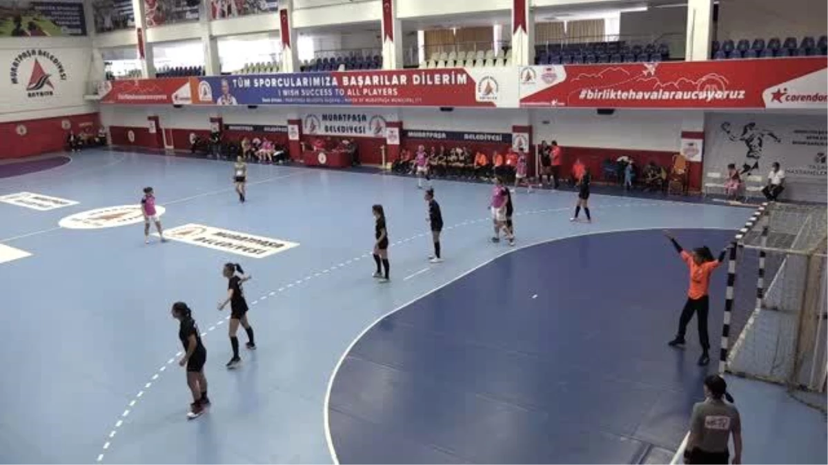 Hentbol: Kadınlar EHF Avrupa Kupası - Muratpaşa Belediyespor: 40 - KHF Ferizaj: 15