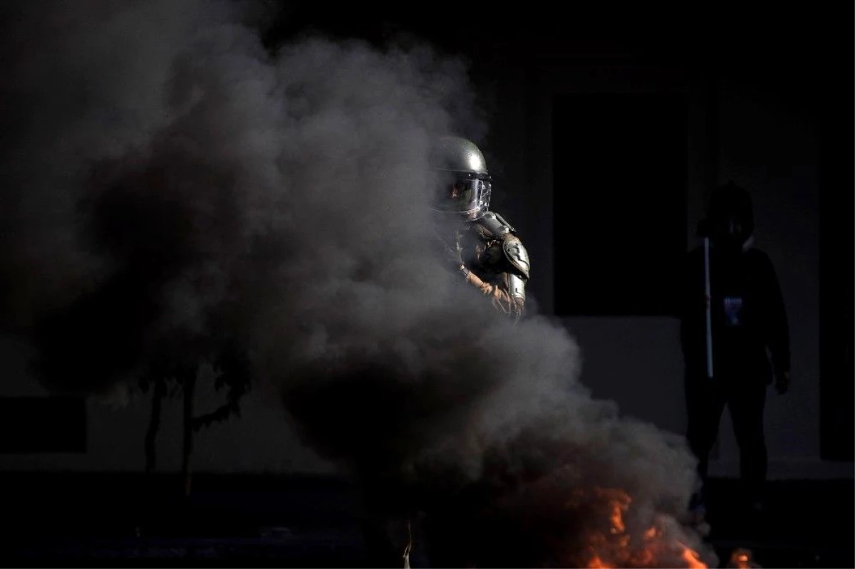 Son dakika haberleri! - Şili\'de tutuklu göstericiler için yapılan protestoya polis müdahalesi