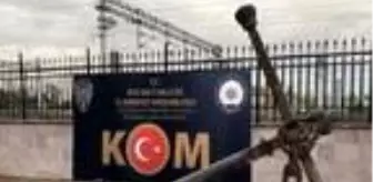 Tarihi top ve çapa, hurdacıdan çıktı