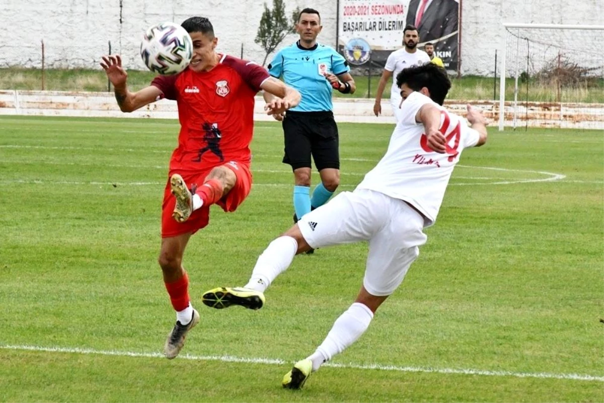 TFF 2. Lig: Turgutluspor: 2 GMG Kastamonuspor: 1