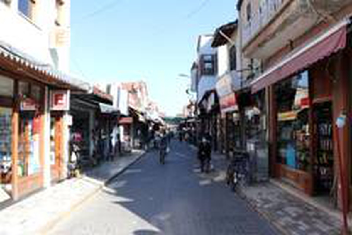 Yunusemre Caddesi\'nin güzelliği büyükşehirle ortaya çıkacak