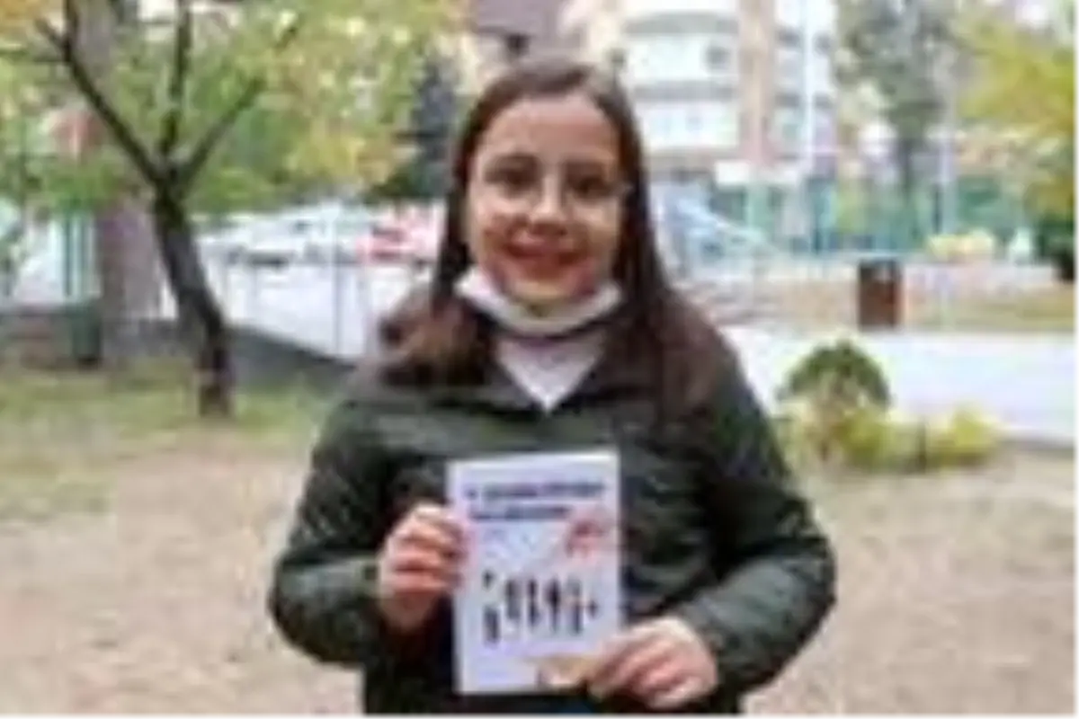 9 yaşındaki Çiçek, pandemi döneminde kitap yazdı