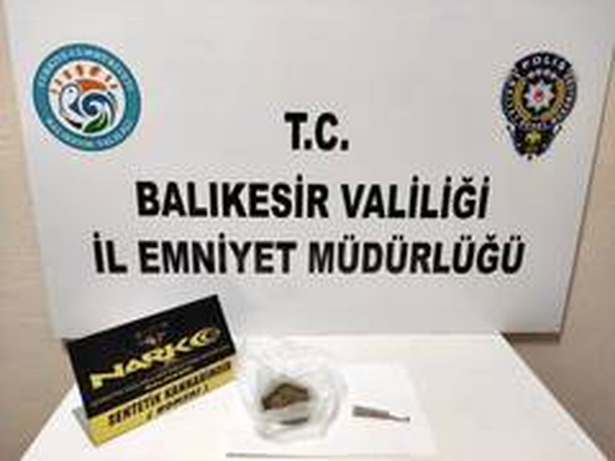 Balıkesir\'de polis 30 uyuşturucu şüphelisini yakaladı