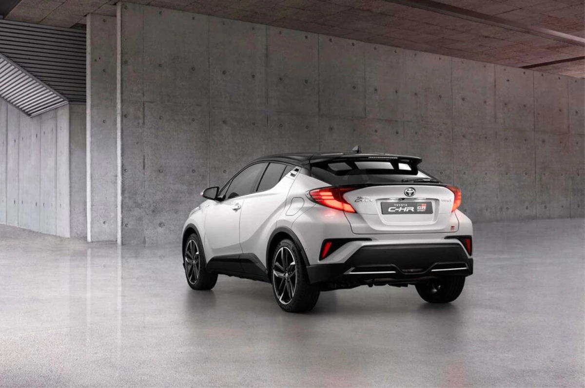 Toyota C-HR\'a GR Sport dopingi