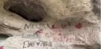 60 bin yıllık mağaranın duvarları yazı tahtasına döndü