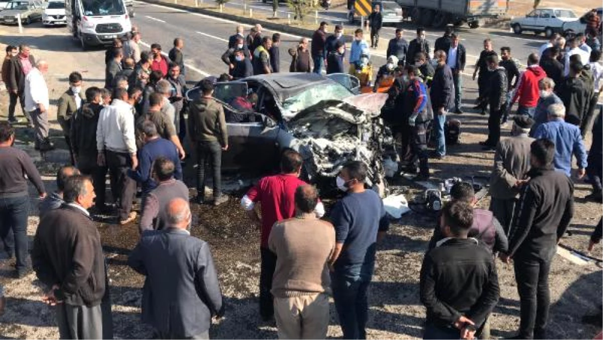 Son dakika haberleri... Adıyaman\'da zincirleme kaza: 1, ölü, 4 yaralı