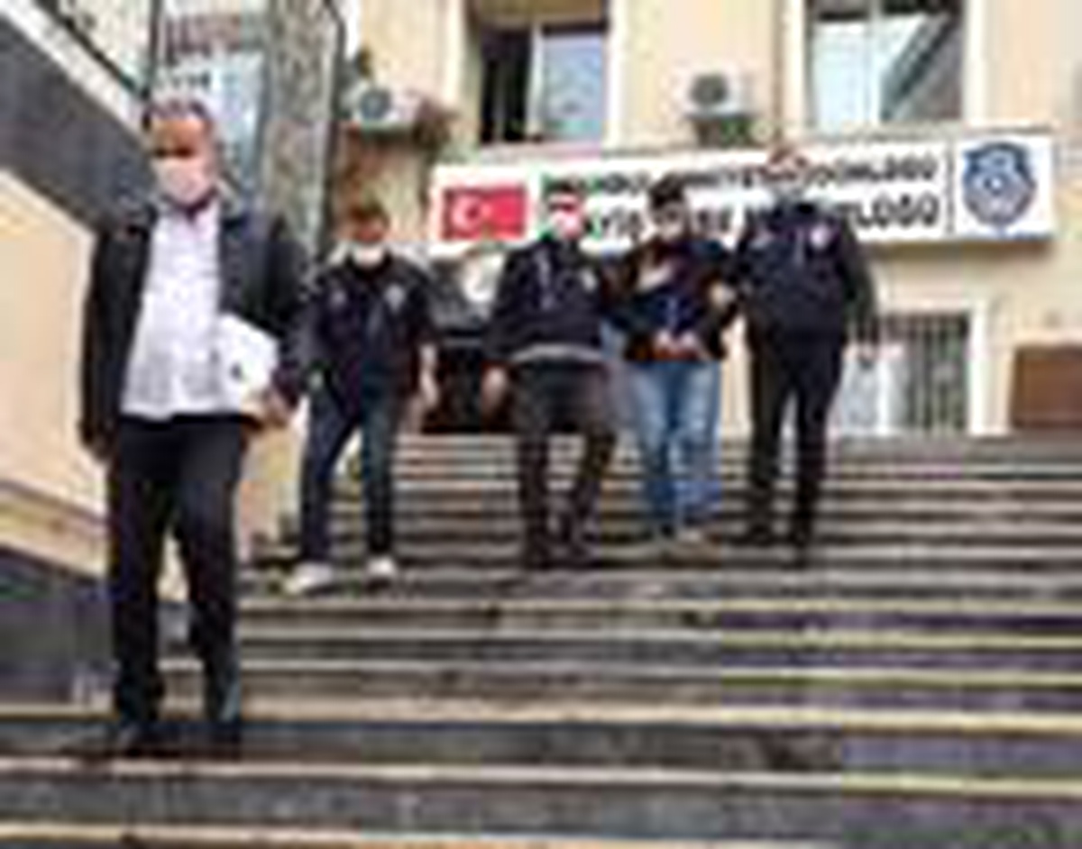 ARNAVUTKÖY\'DE ARKADAŞINI 22 KEZ BIÇAKLAYAN ŞÜPHELİ YAKALANDI