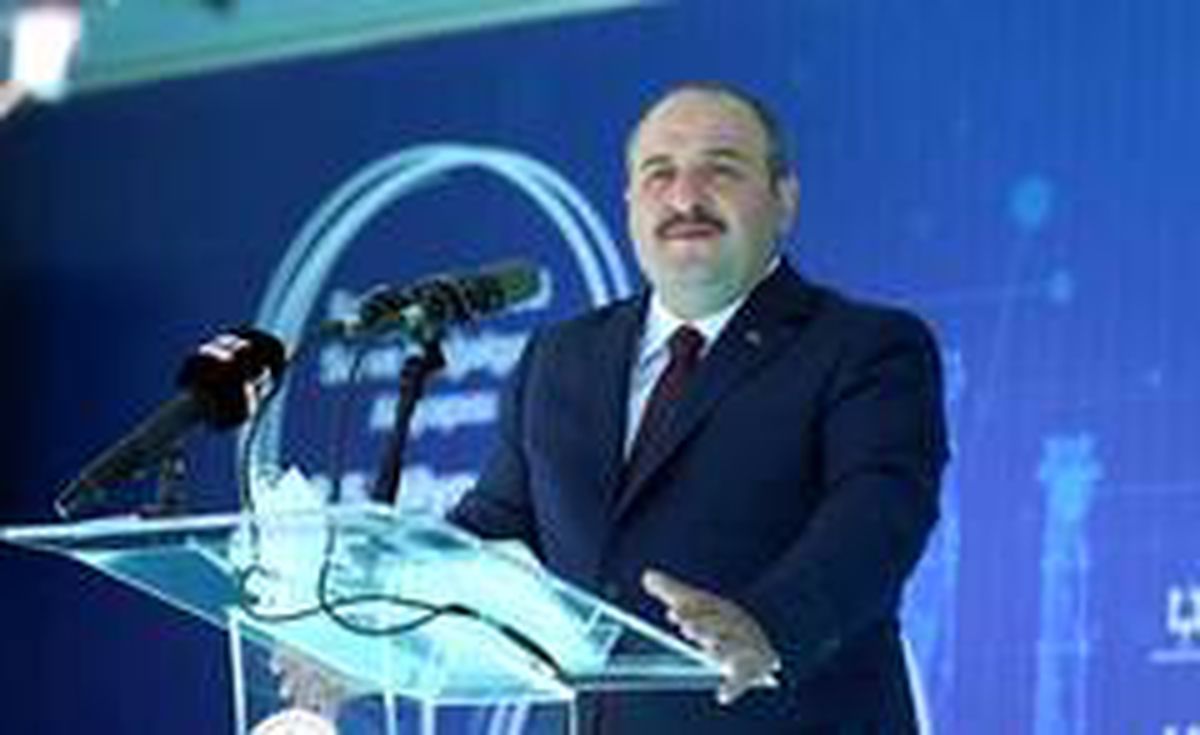 Son dakika haber... Bakan Varank: "Demir çelikte dünya birincisiyiz, beyaz eşyada üçüncü sıradaki üreticiyiz"
