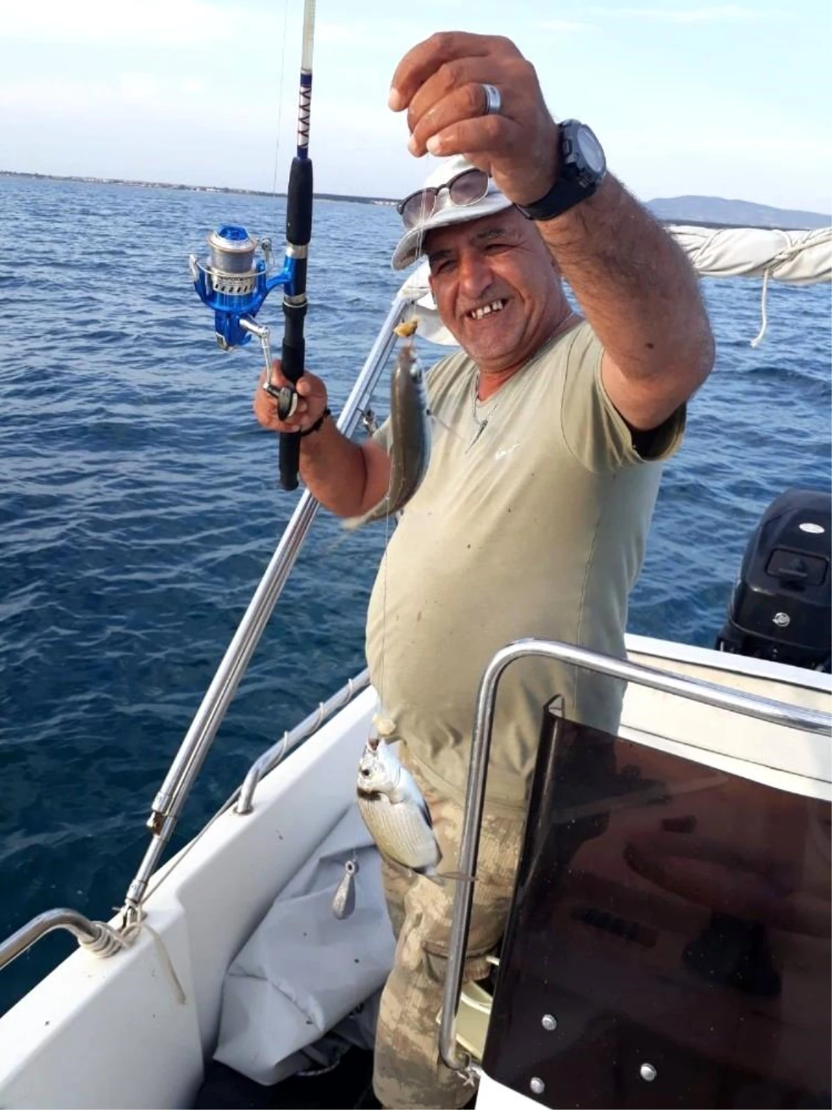 Batan teknede kaybolan balıkçılın cesedi Limni sahilinde bulundu