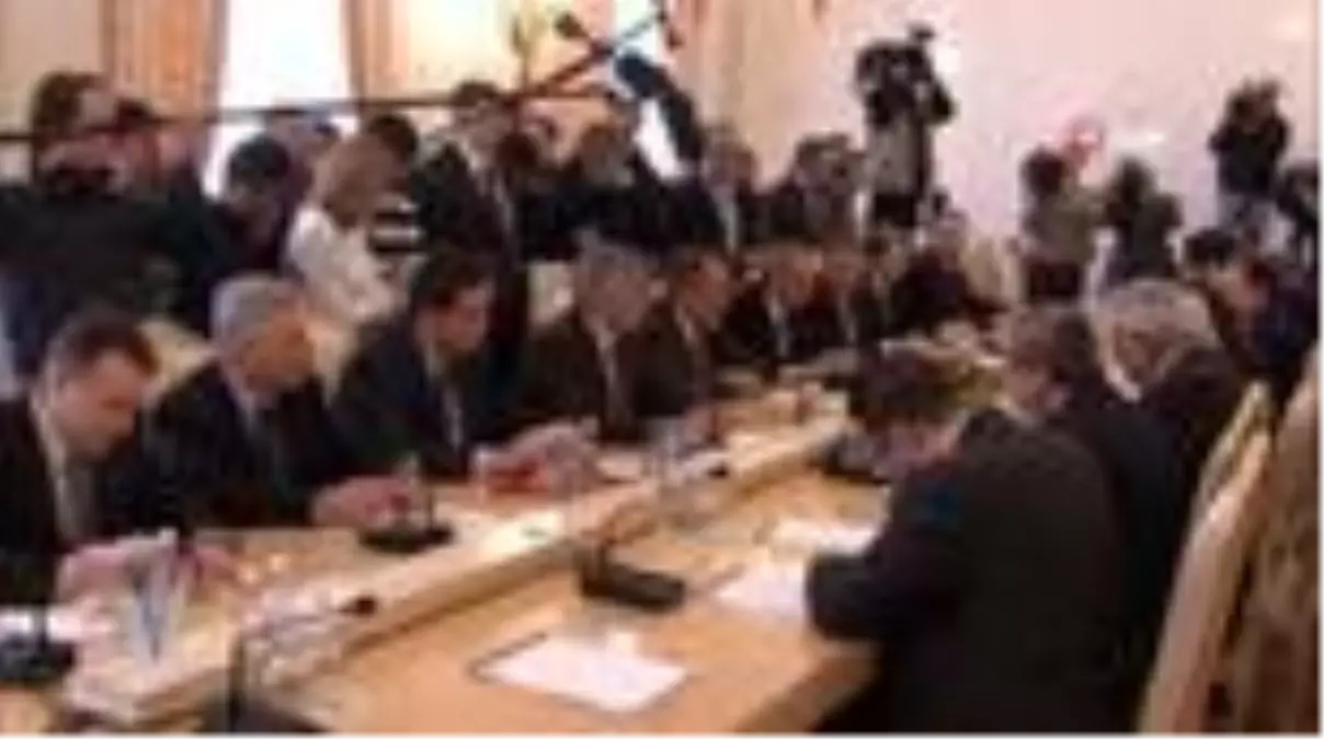 Esad rejiminin Dışişleri Bakanı Muallim toprağa verildi