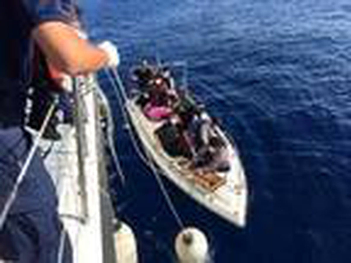 Mersin açıklarında 13 kaçak göçmen yakalandı