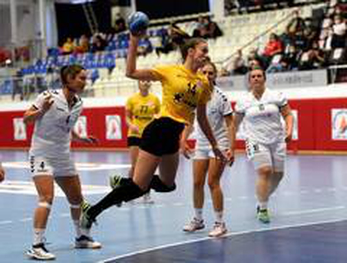 Muratpaşa Belediyespor, Avrupa\'da tur atladı