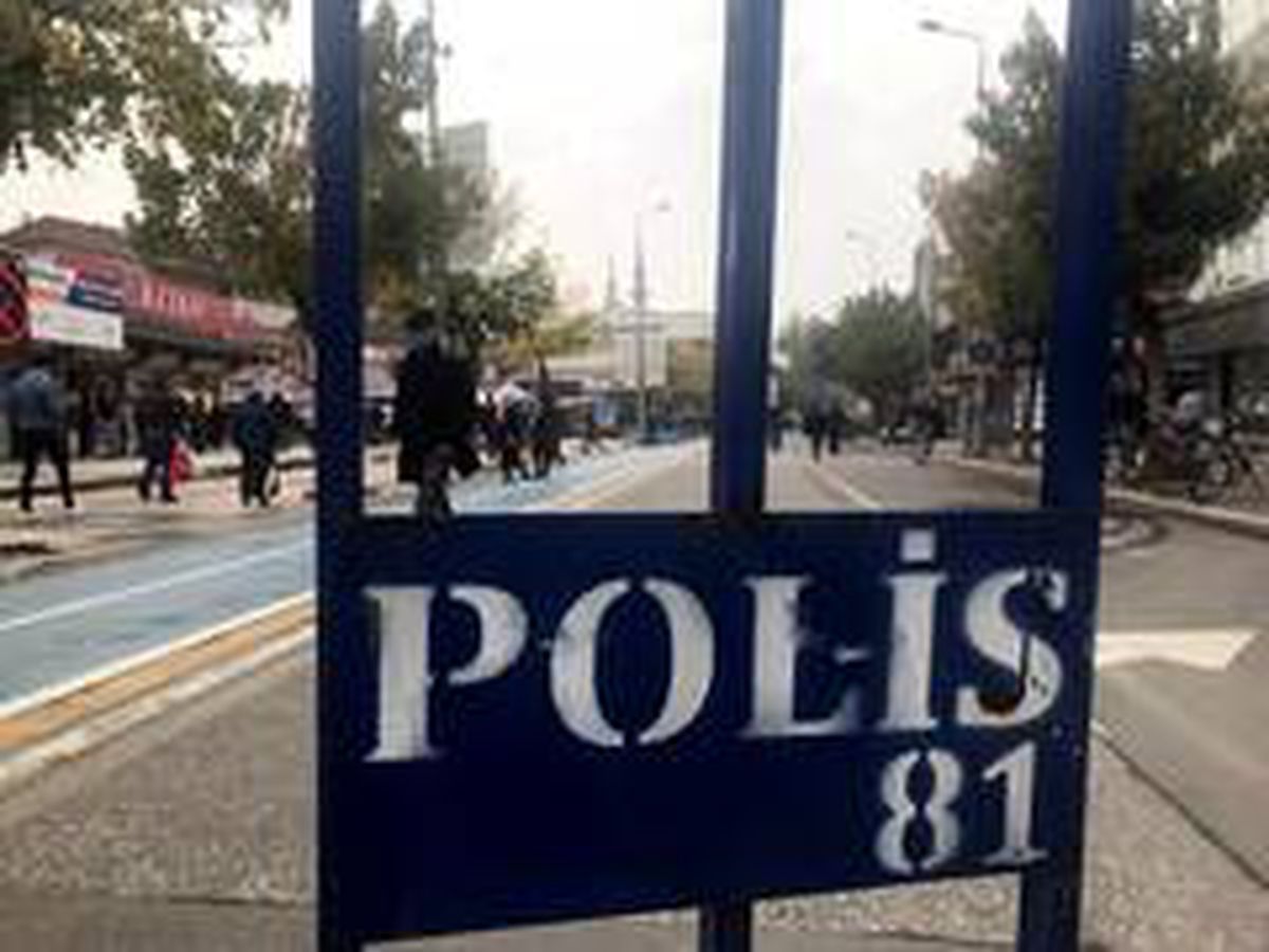 Polis anons ile uyarıyor