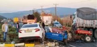 Uşak'ta trafik kazası; 1'i çocuk 4 yaralı