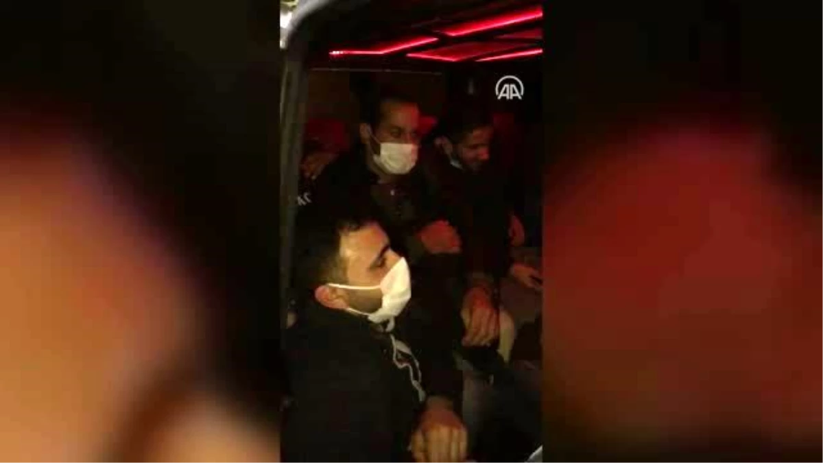 Avrupa\'ya geçmeye çalışan 22 sığınmacı yakalandı