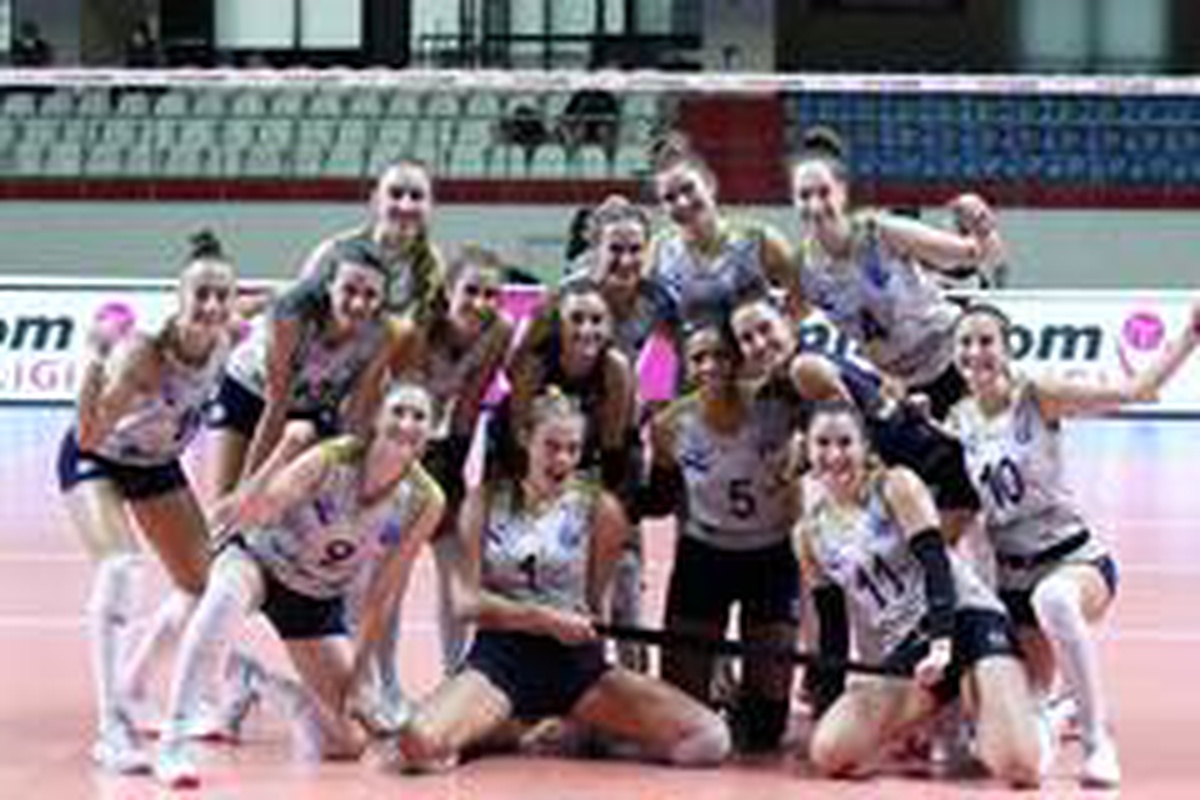 Aydın\'ın Sultanları lider Vakıfbank\'ı ağırlayacak