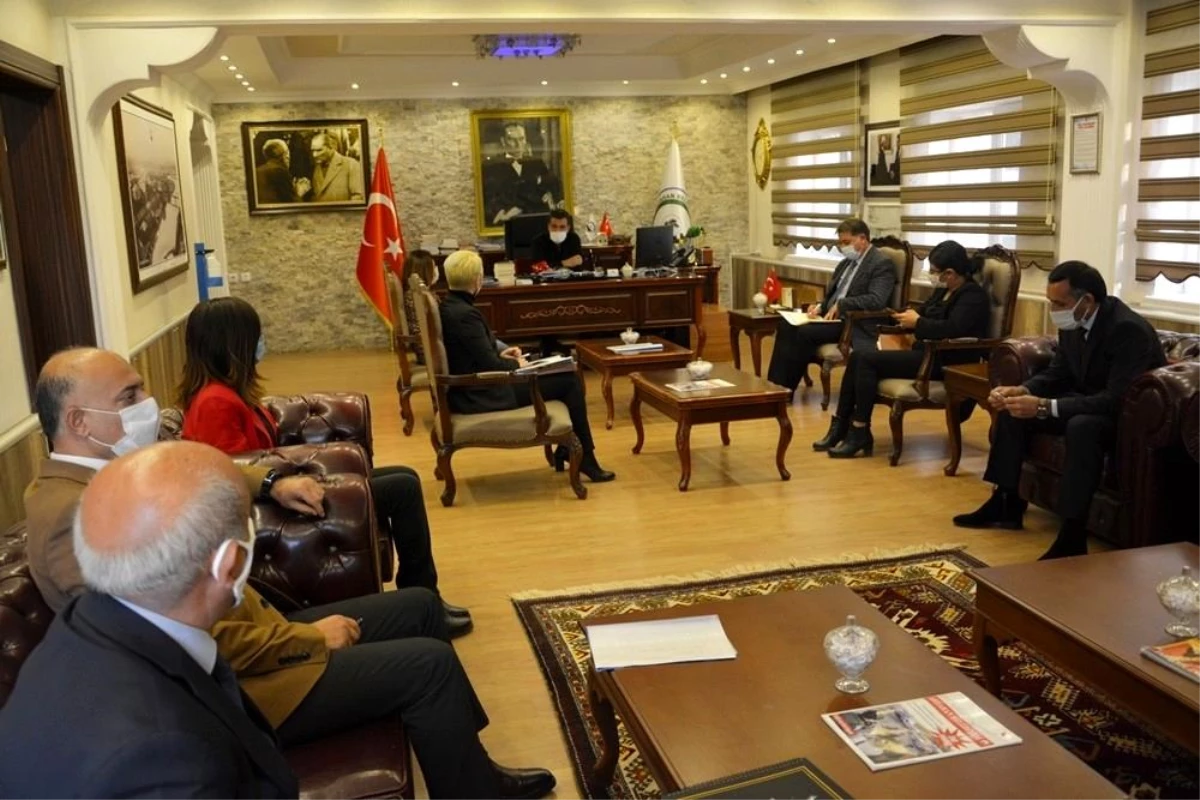 Başkan Demir birim amirleriyle istişare toplantısı gerçekleştirdi