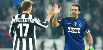 Nicklas Bendtner, Juventus'ta oynarken Buffon ve Pirlo'nun sigara içtiğini söyledi