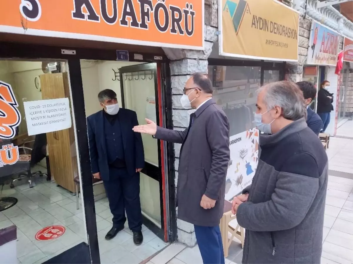 Tedbirlere uymayan berberlere ceza kesildi