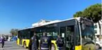 Üsküdar'da toplu taşıma araçlarına koronavirüs denetimi